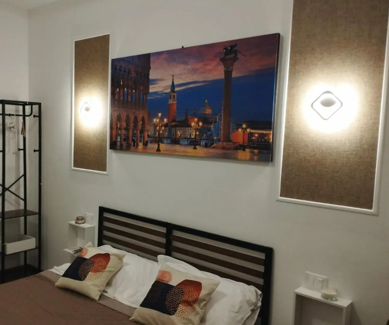 Gate To Venice Apartment Mestre 0*,  Italien